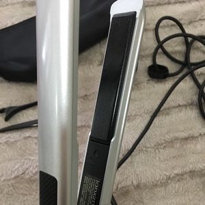 Lanxim Accessories - Brand new Lanxim flat iron Lanxim Accessories - Brand new Lanxim flat iron